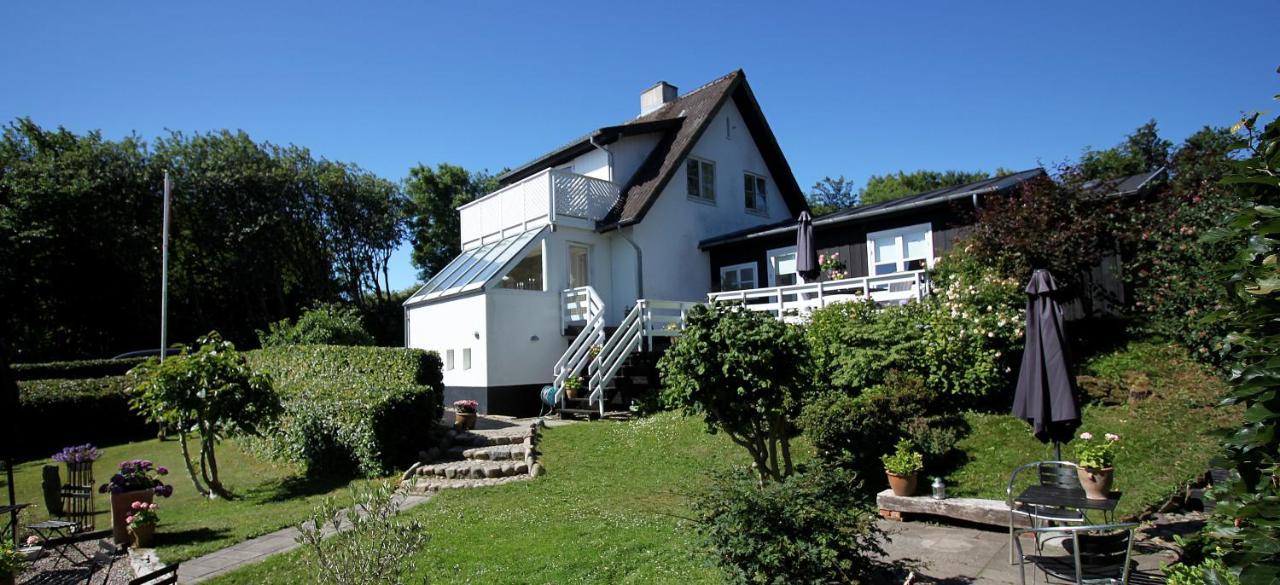 Heltoften Bed & Breakfast Нюкъбинг Морс Екстериор снимка